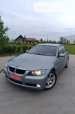 Седан BMW 3 Series 2006 в Коростене