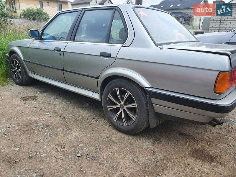 Седан BMW 3 Series 1987 в Житомире