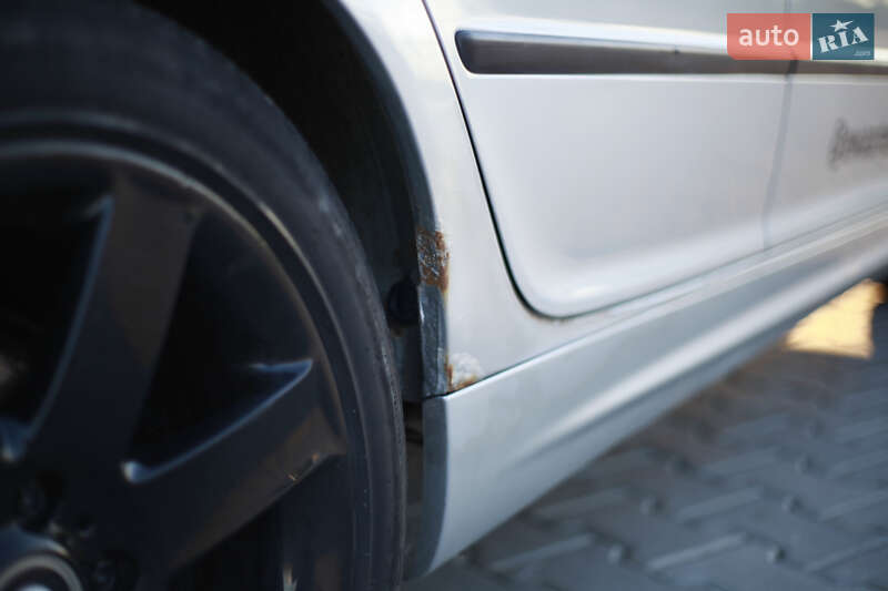 Седан BMW 3 Series 2001 в Николаеве