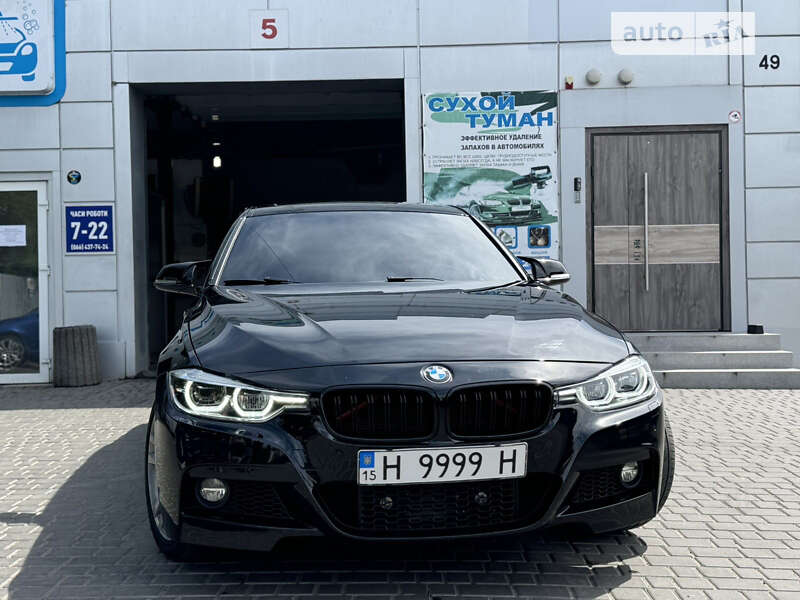 Седан BMW 3 Series 2015 в Первомайську