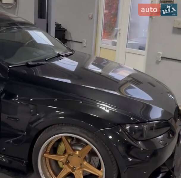 Купе BMW 3 Series 2009 в Києві