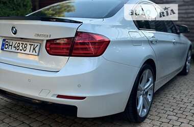 Седан BMW 3 Series 2014 в Чорноморську