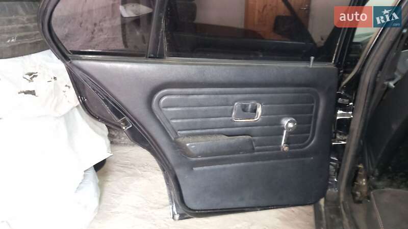 Седан BMW 3 Series 1988 в Болехові