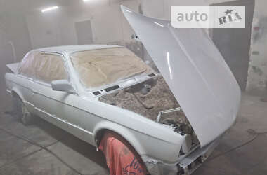 Купе BMW 3 Series 1985 в Ромнах