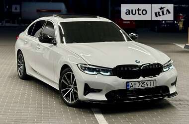 Седан BMW 3 Series 2019 в Дніпрі