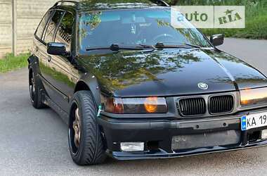 Универсал BMW 3 Series 1995 в Киеве