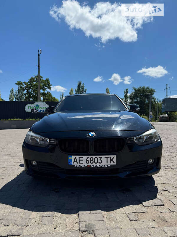 Седан BMW 3 Series 2012 в Краматорську