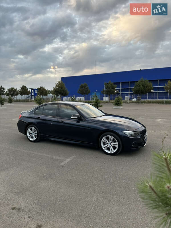 Седан BMW 3 Series 2015 в Одесі
