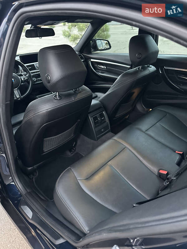 Седан BMW 3 Series 2015 в Одесі