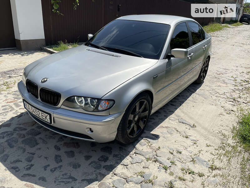 Седан BMW 3 Series 2002 в Киеве