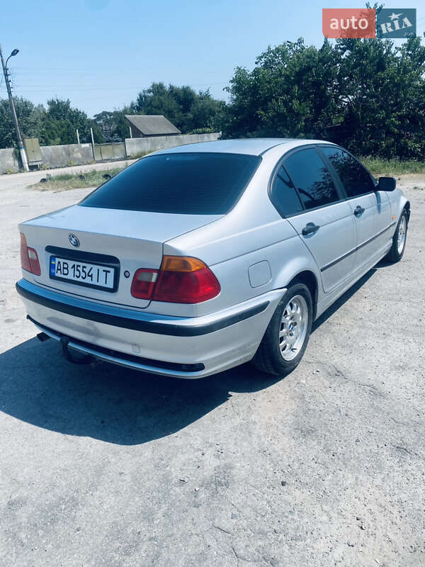 Седан BMW 3 Series 1999 в Переяславе
