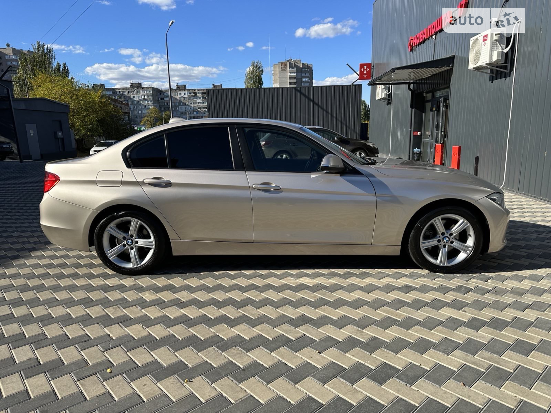 2014 BMW 3er - мініатюра 2