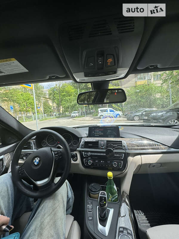 Седан BMW 3 Series 2016 в Киеве