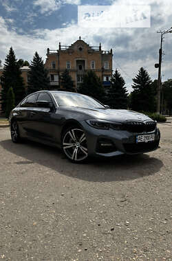 Седан BMW 3 Series 2019 в Кривом Роге