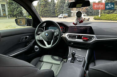 Седан BMW 3 Series 2019 в 