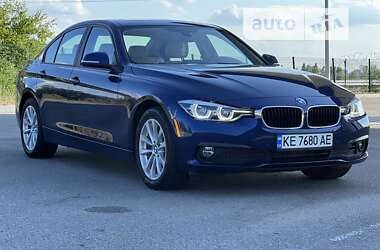 Седан BMW 3 Series 2018 в Днепре