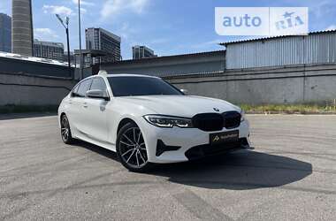 Седан BMW 3 Series 2019 в Киеве