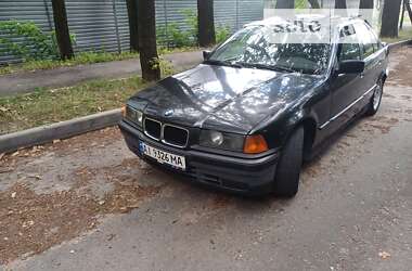 Седан BMW 3 Series 1993 в Киеве