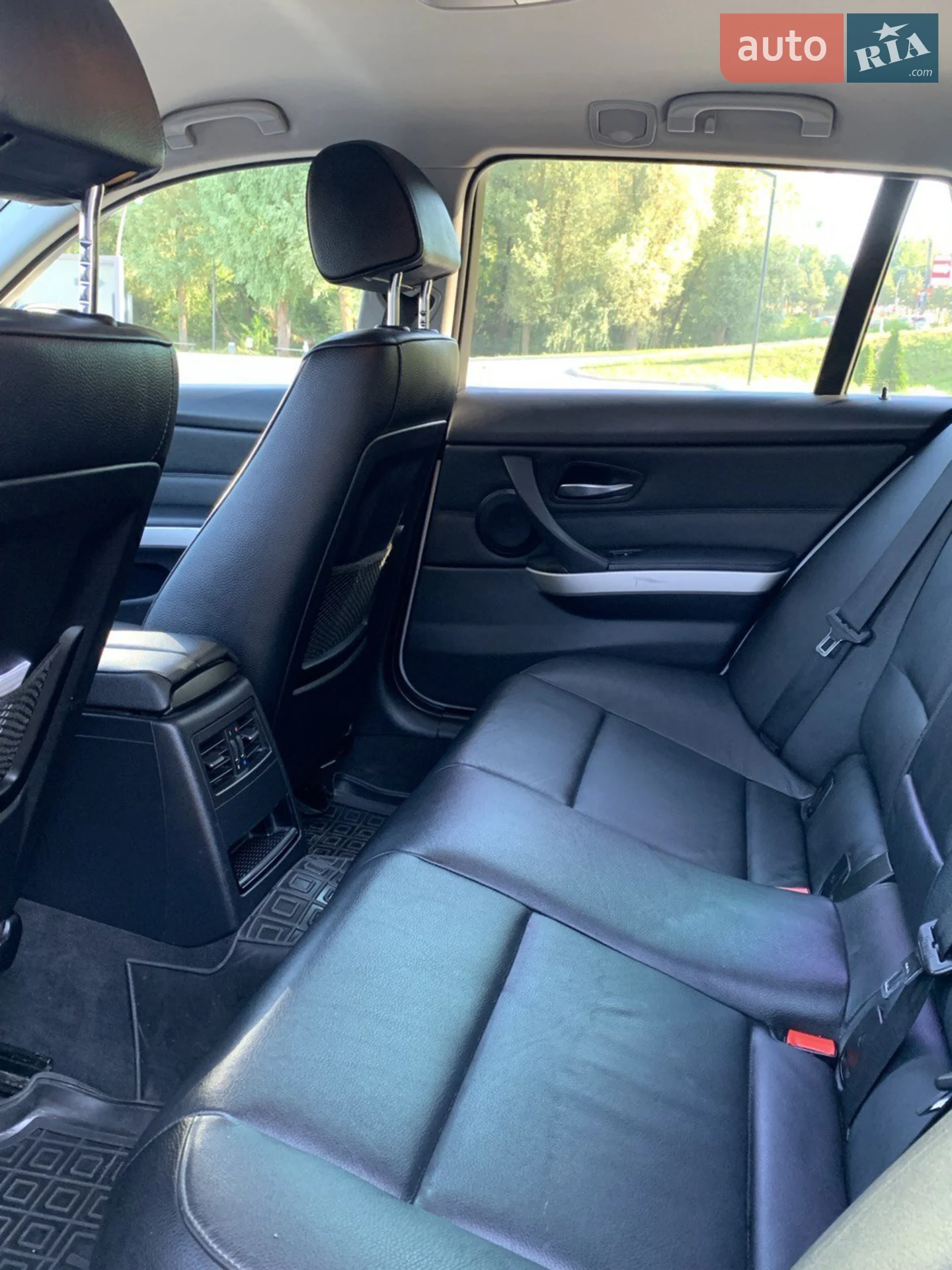 2010 BMW 3er - мініатюра 6
