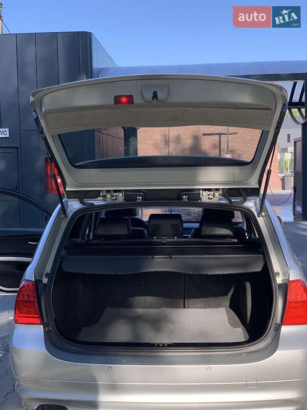 Универсал BMW 3 Series 2010 в Хмельницком