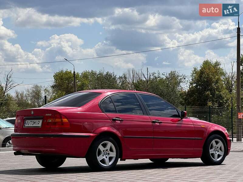 Седан BMW 3 Series 2005 в Запоріжжі