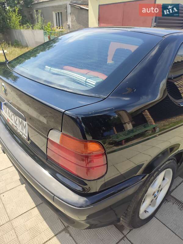 Седан BMW 3 Series 1994 в Панютине