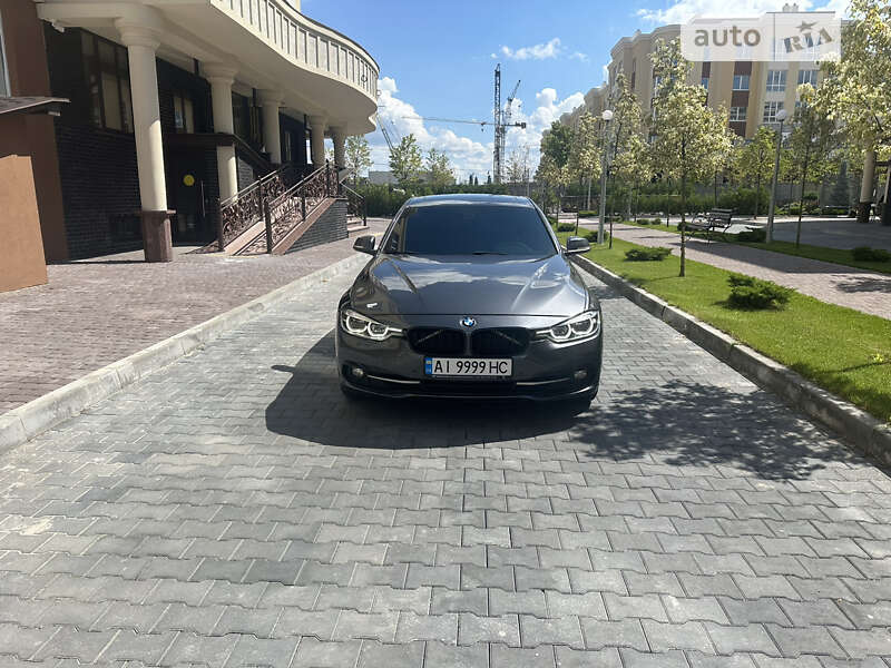Седан BMW 3 Series 2016 в Киеве