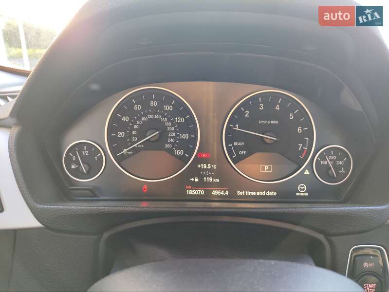 Седан BMW 3 Series 2013 в Львове