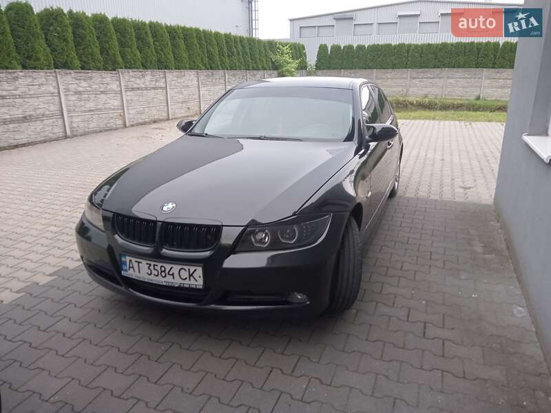 Седан BMW 3 Series 2005 в Івано-Франківську
