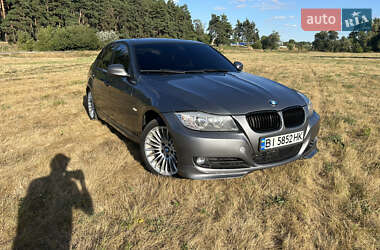 Седан BMW 3 Series 2010 в Полтаве