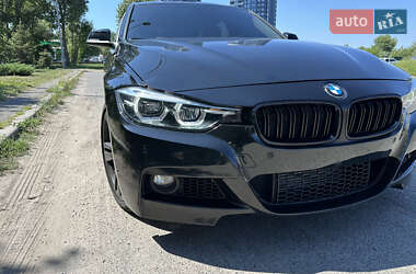 Седан BMW 3 Series 2015 в Киеве