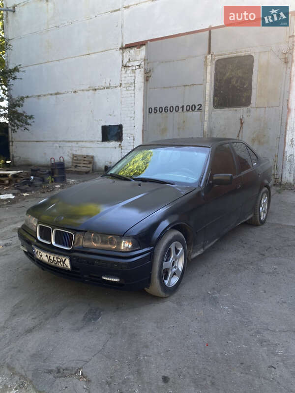 Седан BMW 3 Series 1994 в Запоріжжі фото 8 Седан BMW 3 Series 1994 в Запоріжжі