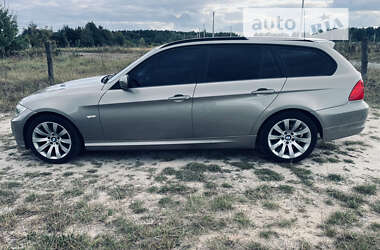 Універсал BMW 3 Series 2010 в Звягелі