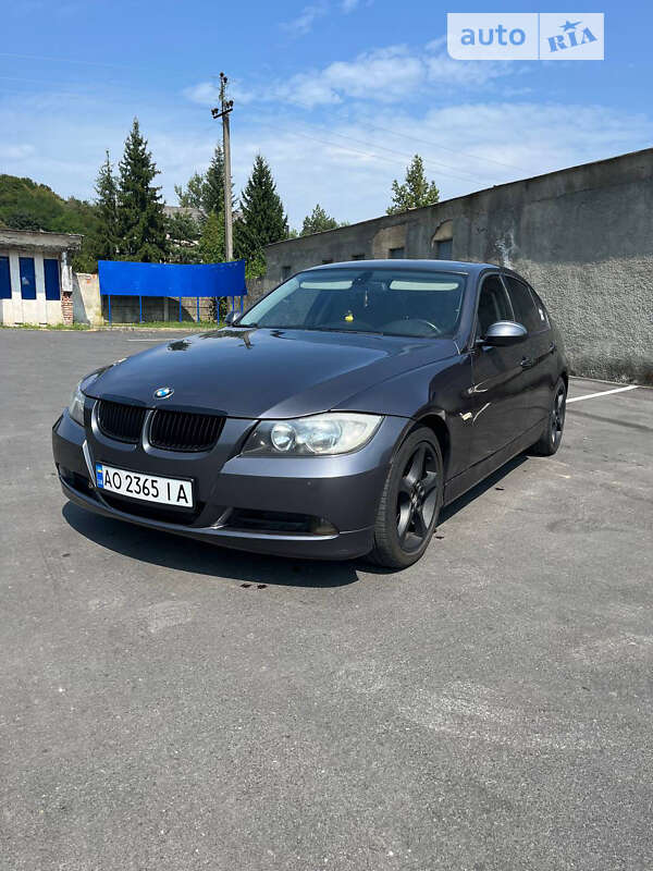 Седан BMW 3 Series 2007 в Ужгороді