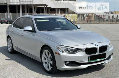 Седан BMW 3 Series 2013 в Львове