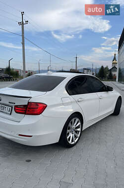 Седан BMW 3 Series 2015 в Хусте