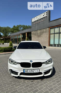 Седан BMW 3 Series 2013 в Дніпрі