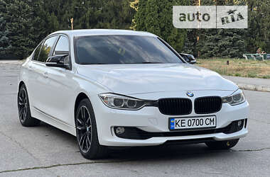 Седан BMW 3 Series 2013 в Дніпрі