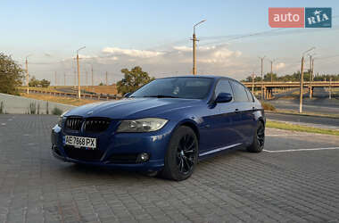 Седан BMW 3 Series 2010 в Кривому Розі