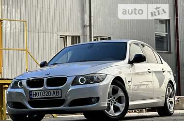 Седан BMW 3 Series 2010 в Тернополі