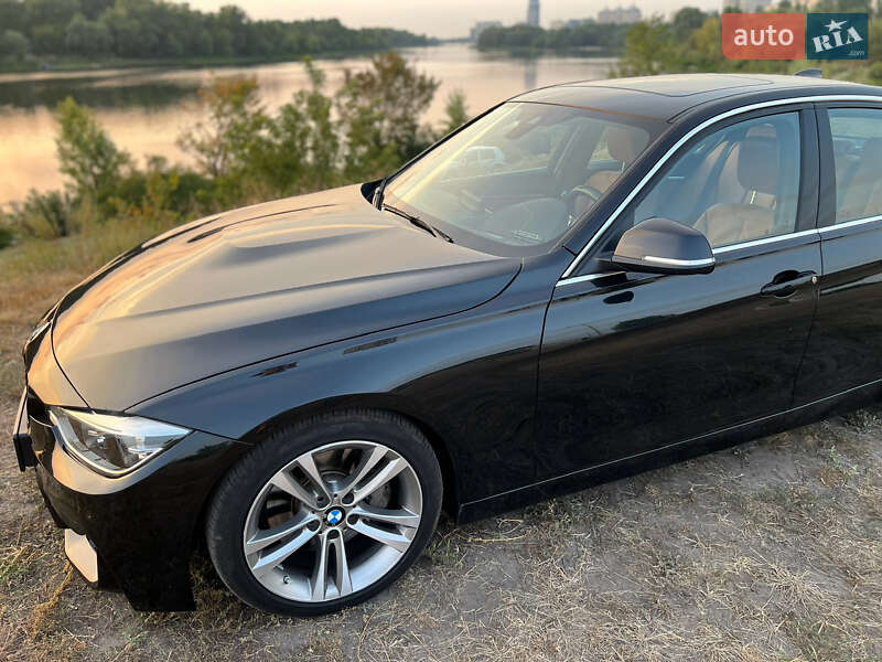 Седан BMW 3 Series 2017 в 