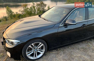 Седан BMW 3 Series 2017 в 
