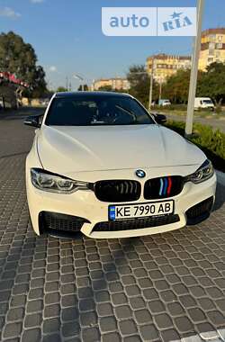 Седан BMW 3 Series 2015 в Дніпрі