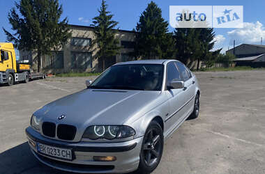 Седан BMW 3 Series 2000 в Березному