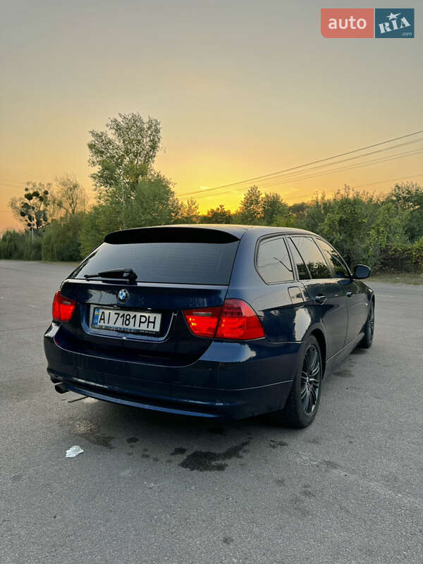 Универсал BMW 3 Series 2011 в Вышгороде