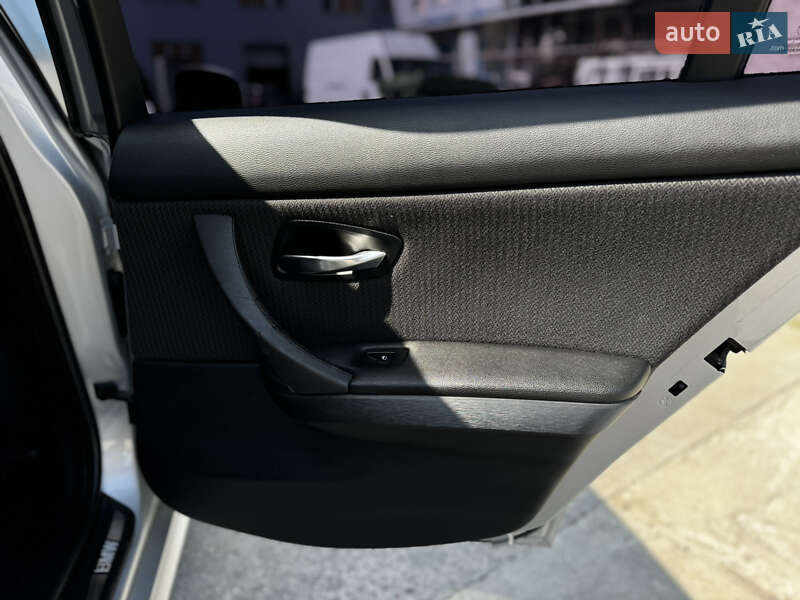Седан BMW 3 Series 2009 в Житомире фото 29 Седан BMW 3 Series 2009 в Житомире