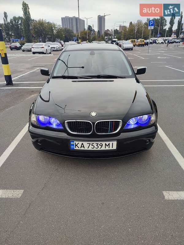 Седан BMW 3 Series 2002 в Києві