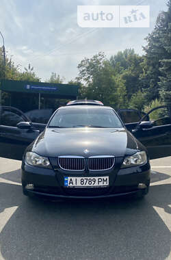 Седан BMW 3 Series 2005 в Киеве