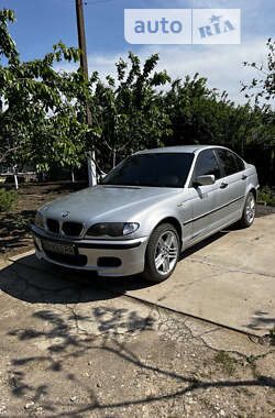 Седан BMW 3 Series 2001 в Татарбунарах