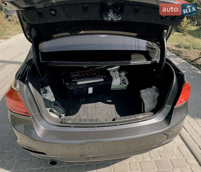Седан BMW 3 Series 2014 в Львове